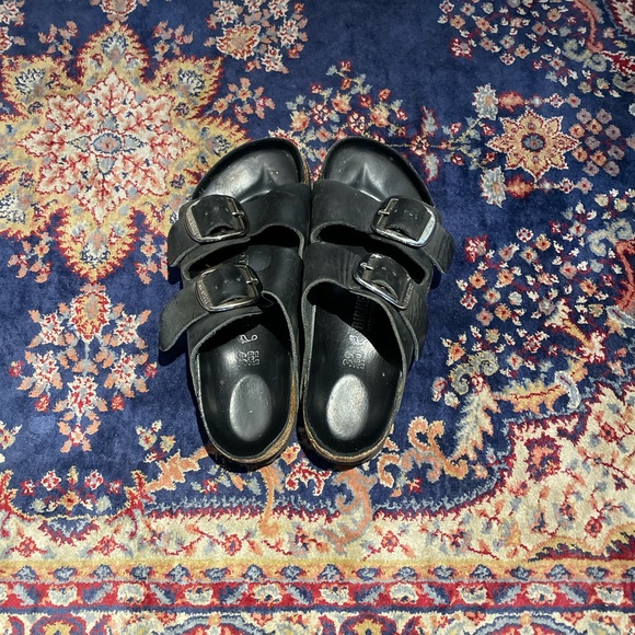 Birkenstock Big Buckle Leather Sandals. - Picture 2 of 5